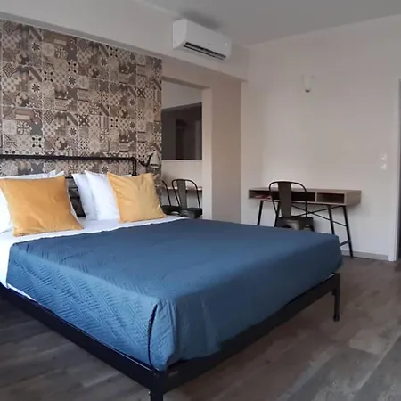 Rhodes Center Flat Lejlighed